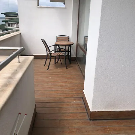 Appartamento Penthouse In Emerald. Beach, & Spa